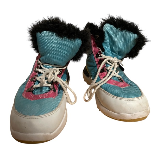 Bearpaw Mokelumne Boots - size 7 - Picture 2 of 8